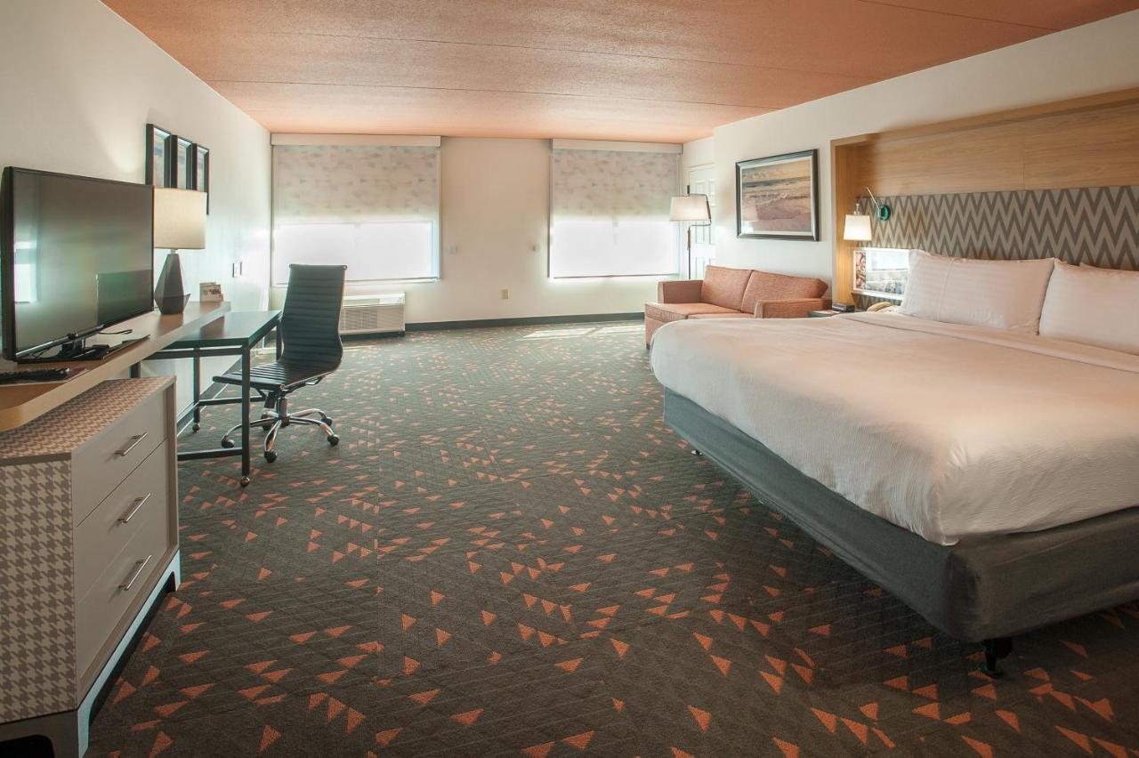 - Area By Ihg Hotel Ferry Pass