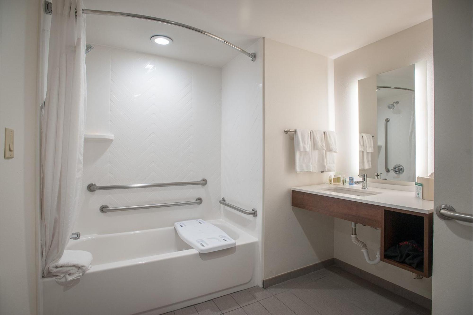 Pensacola - Area By Ihg Hotel