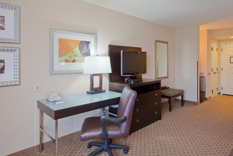 Pensacola - Area By Ihg Hotel 3*